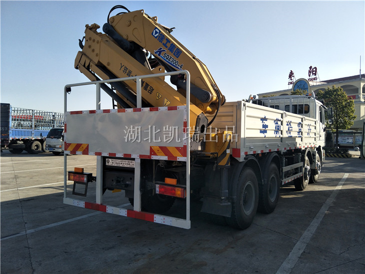 陜汽重型計量檢衡車發(fā)運(yùn)(右后) 陜汽重型計量檢衡車發(fā)運(yùn)(右后)