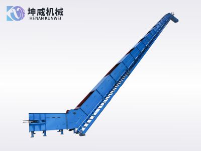 化工廠用大傾角皮帶輸送機(jī)